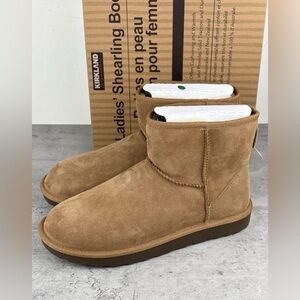 New Kirkland Signature Shearling Boots Tan Women’s Size 9 New In Box